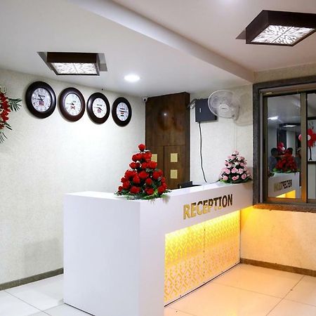 Hotel Shahi Darbar Navsari Exterior photo
